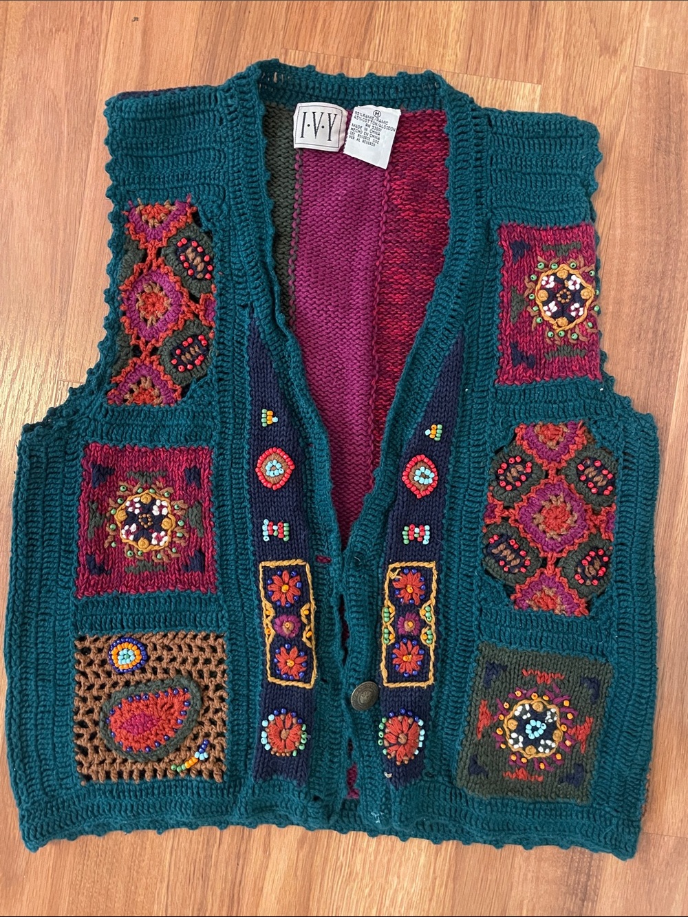 IVY Colorful beaded Knit Vest